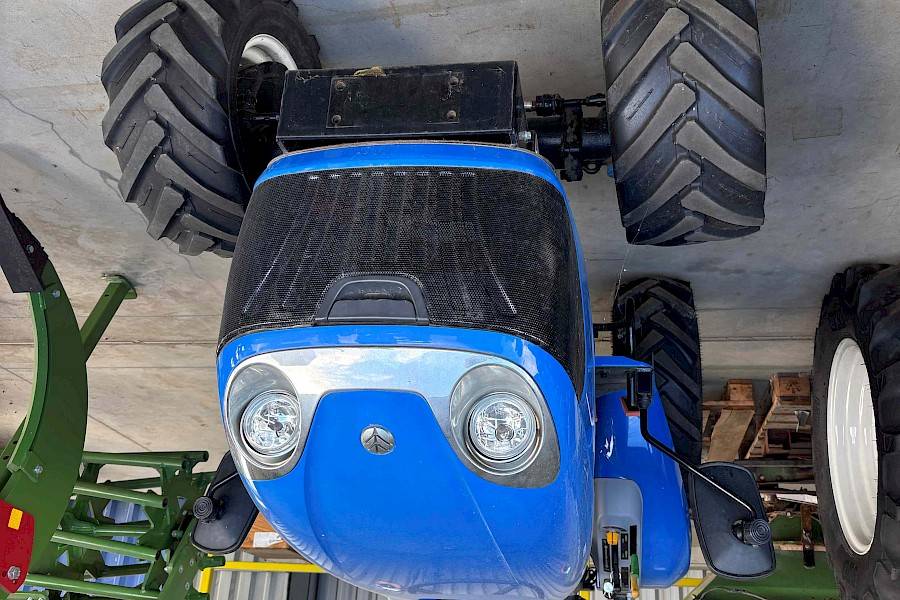 New Holland Boomer 25 - ID020